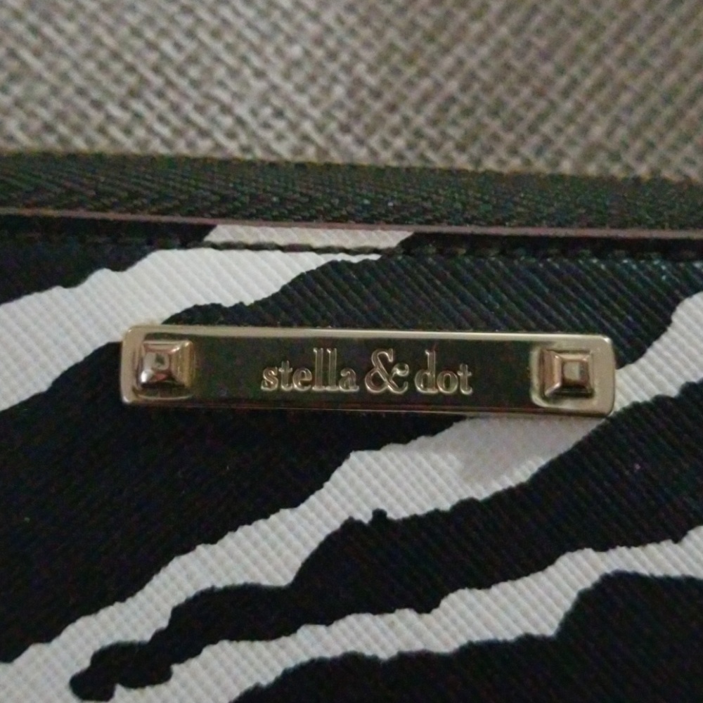 Wallet - Picture 2 of 3